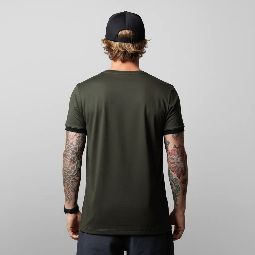 Camiseta com Bolso