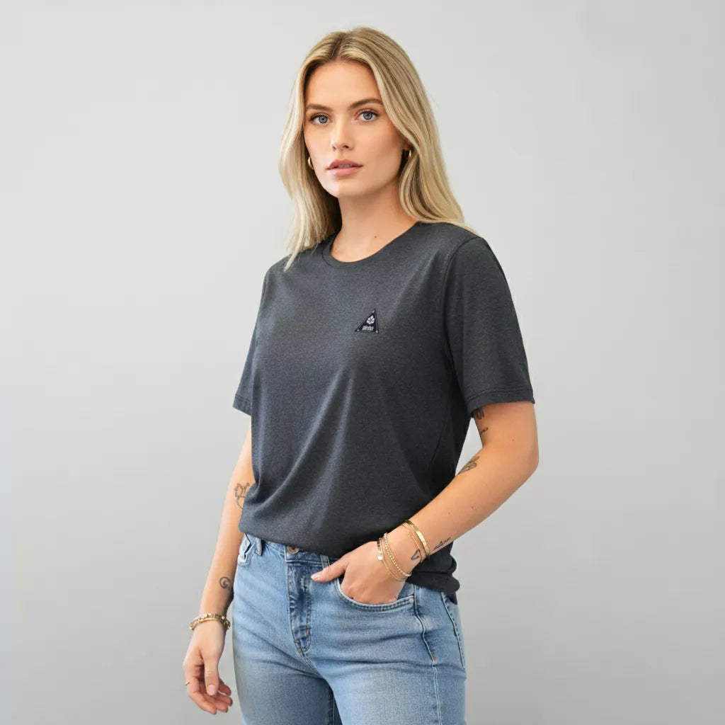 Camiseta Gola redonda - Grafite